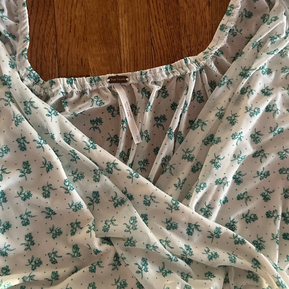 Floral Puff Sleeve Top